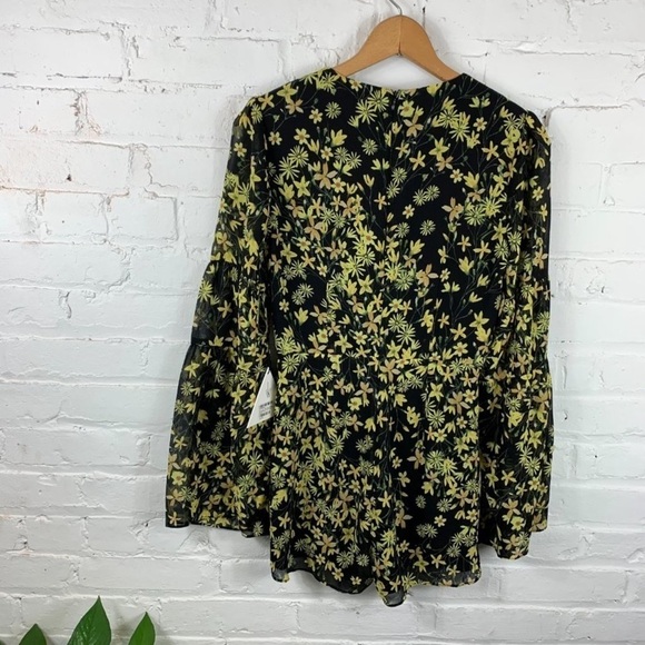 NWT LOST + WANDER x REVOLVE Black Floral Cutout Bell Sleeve Romper, Size Small - Picture 5 of 5